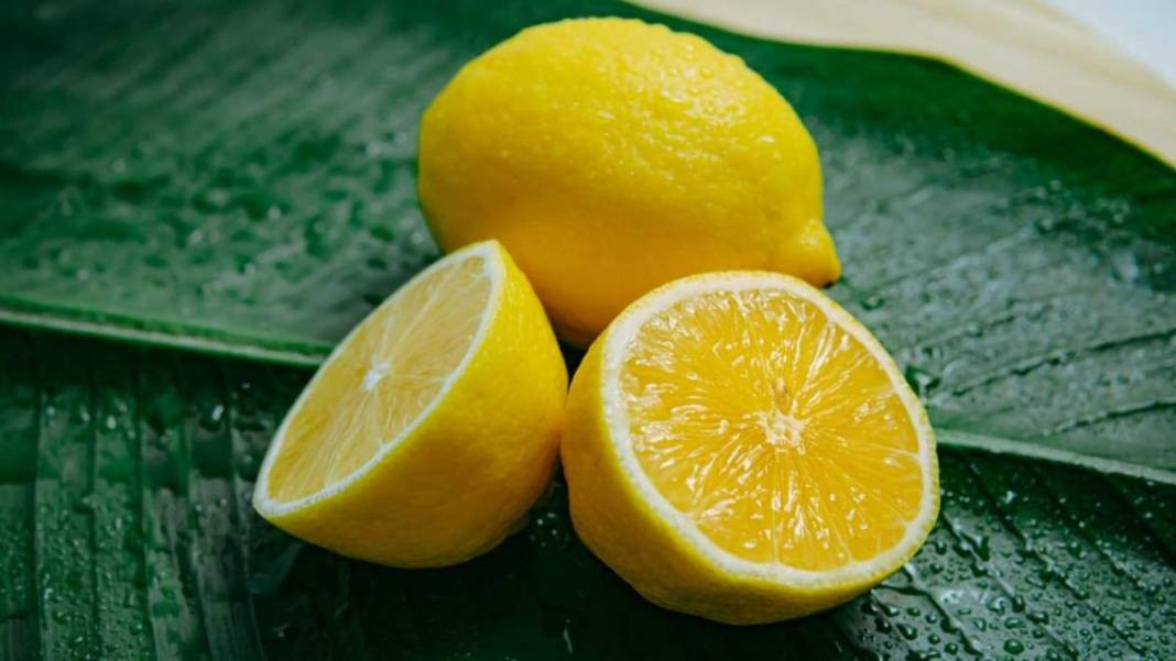 Uyumadan önce hurmanın üzerine limon sıkıp yiyin! Faydasını duyan bırakamıyor - Resim: 11